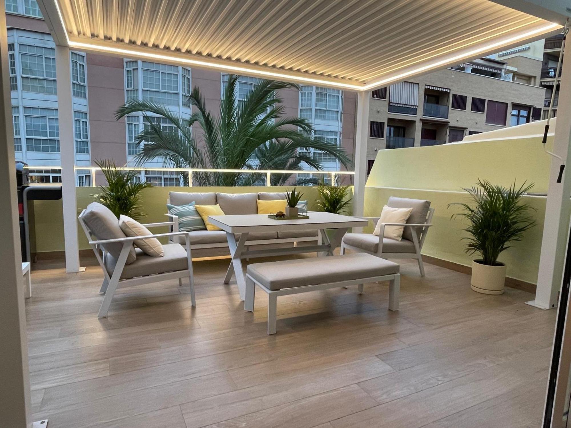 Gran Atico Con Terraza En El Centro De アリカンテ エクステリア 写真
